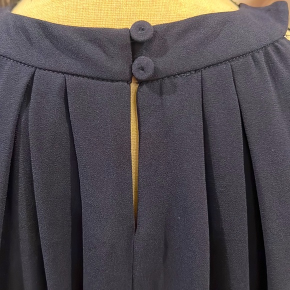 BCBG MAXAZRIA Josephine Cold Shoulder Dress - Picture 6 of 11